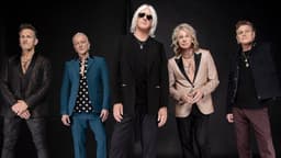 Def Leppard at Accor Arena